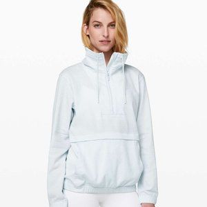 LULULEMON PACK LIGHT PULLOVER ALMOST BLUE